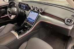 musta Mercedes-Benz C 2023 kuva 29.