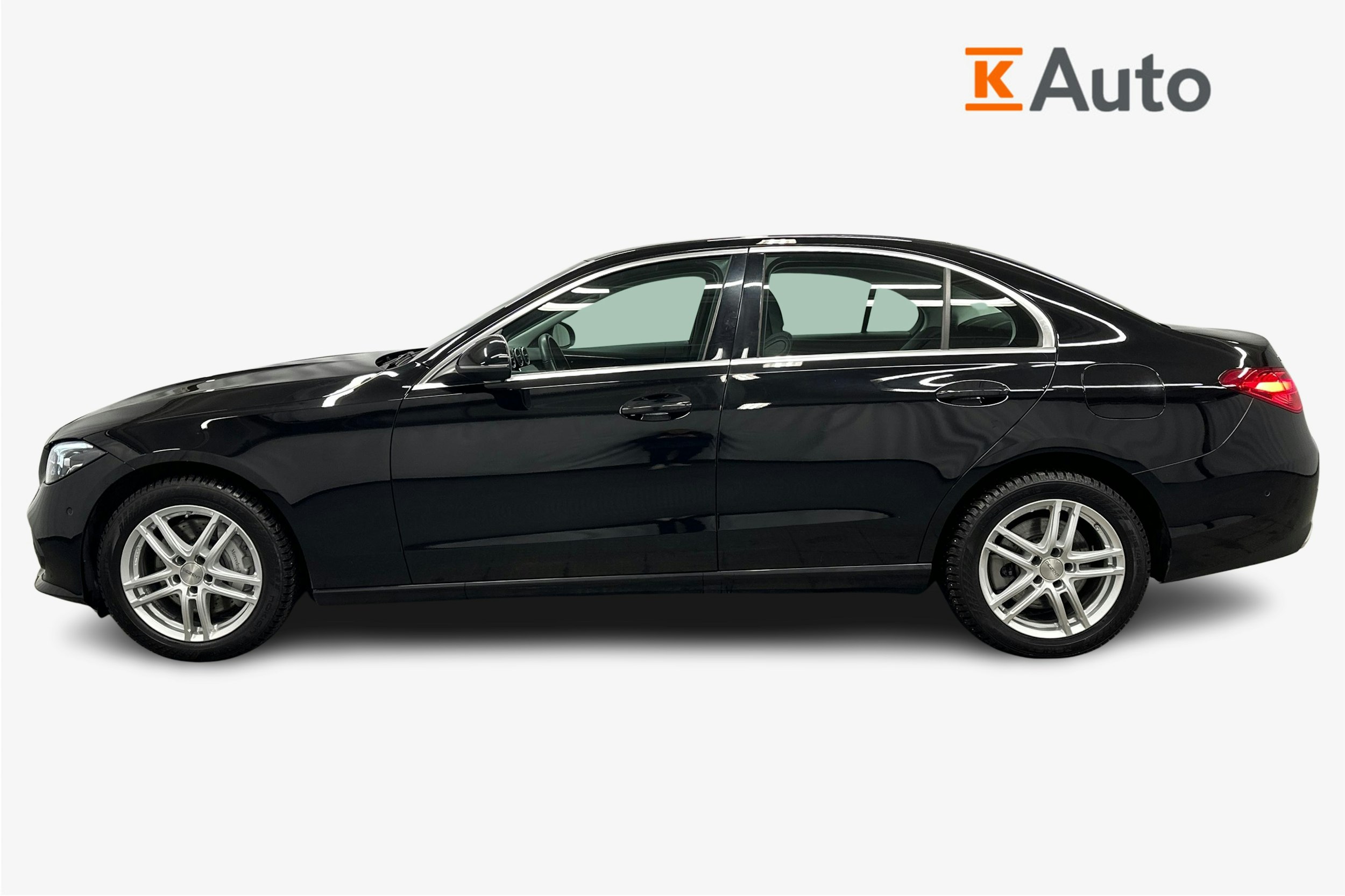 musta Mercedes-Benz C 2023 kuva 6.