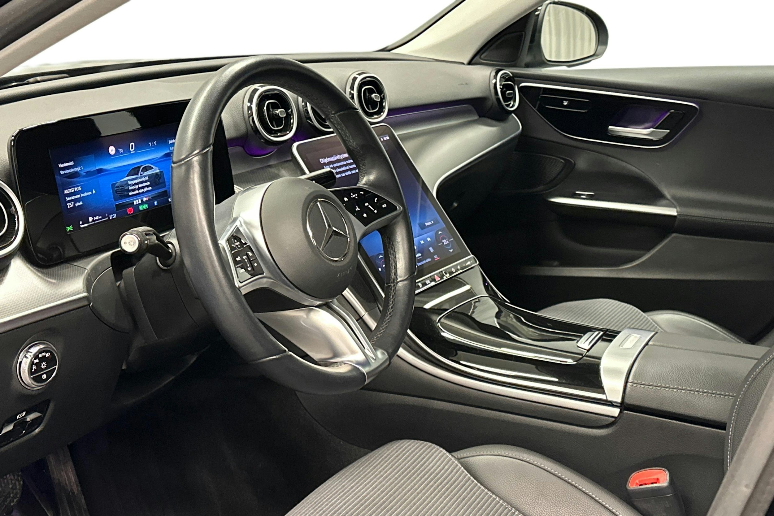 musta Mercedes-Benz C 2023 kuva 7.