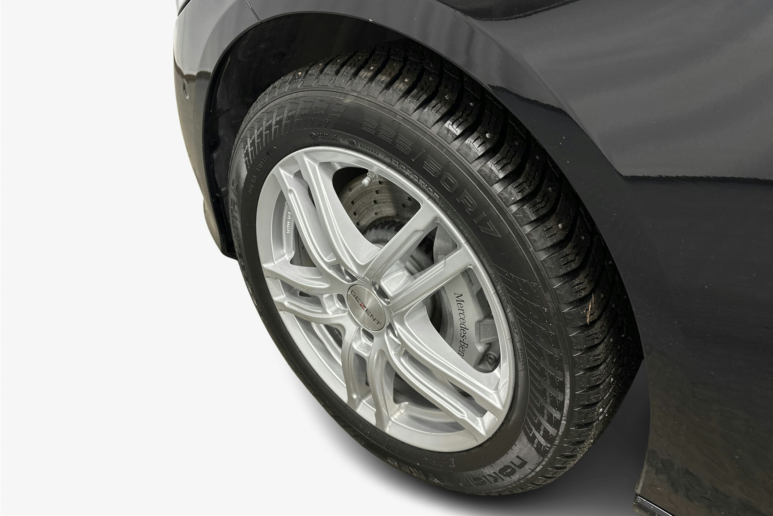 musta Mercedes-Benz C 2023 kuva 11.