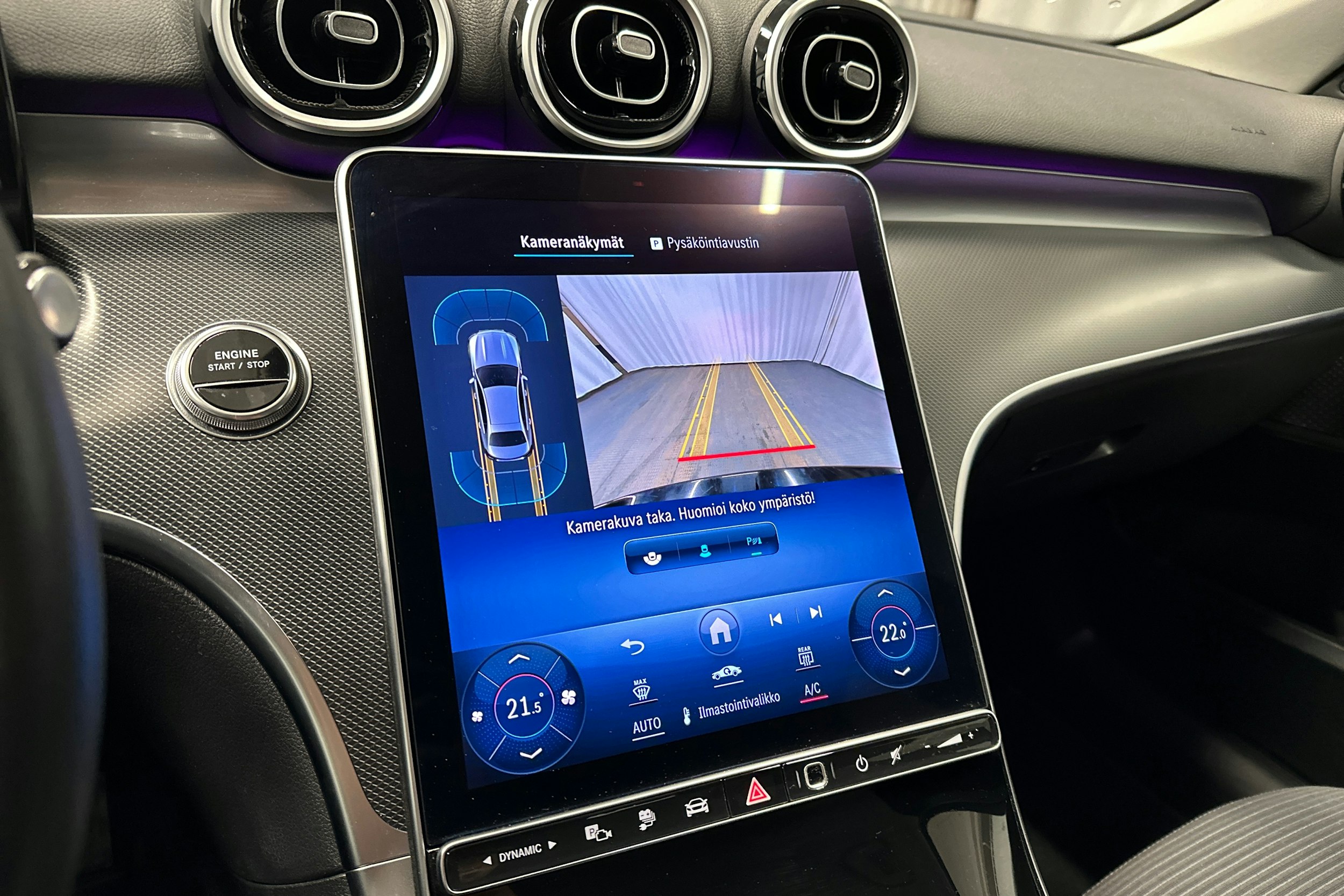 musta Mercedes-Benz C 2023 kuva 20.