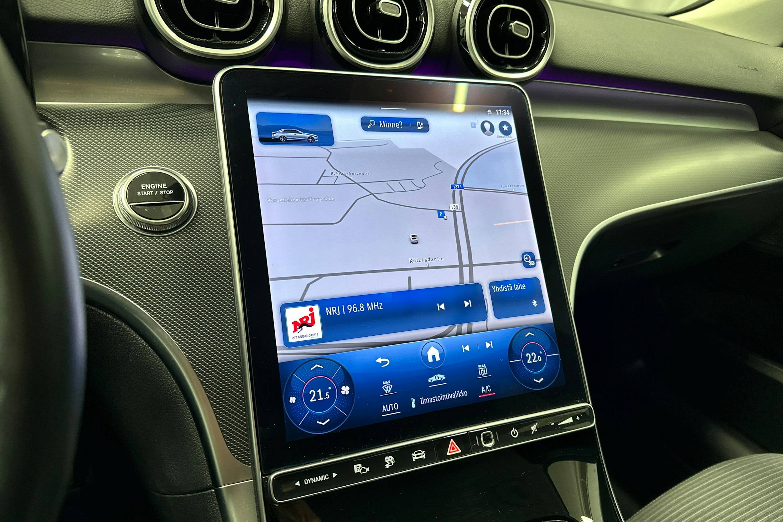 musta Mercedes-Benz C 2023 kuva 21.