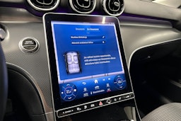 musta Mercedes-Benz C 2023 kuva 23.