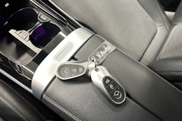 musta Mercedes-Benz C 2023 kuva 28.