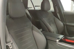musta Mercedes-Benz C 2024 kuva 26.