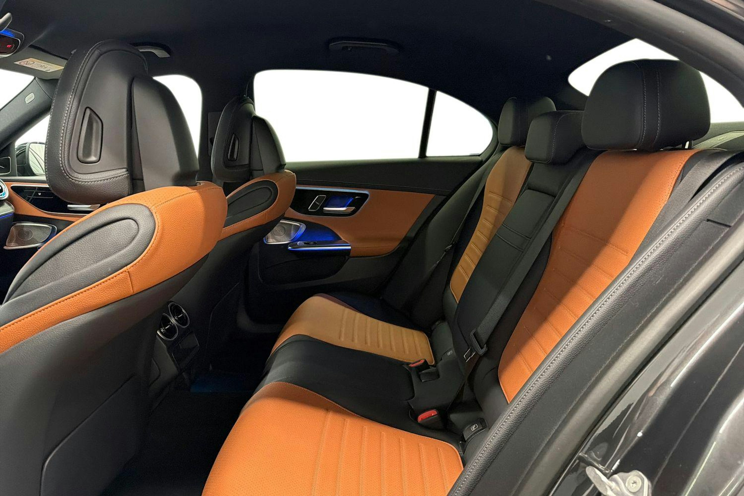 harmaa Mercedes-Benz C 2023 kuva 10.