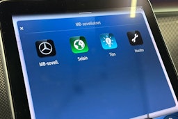 harmaa Mercedes-Benz C 2023 kuva 19.