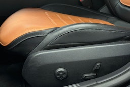 harmaa Mercedes-Benz C 2023 kuva 28.