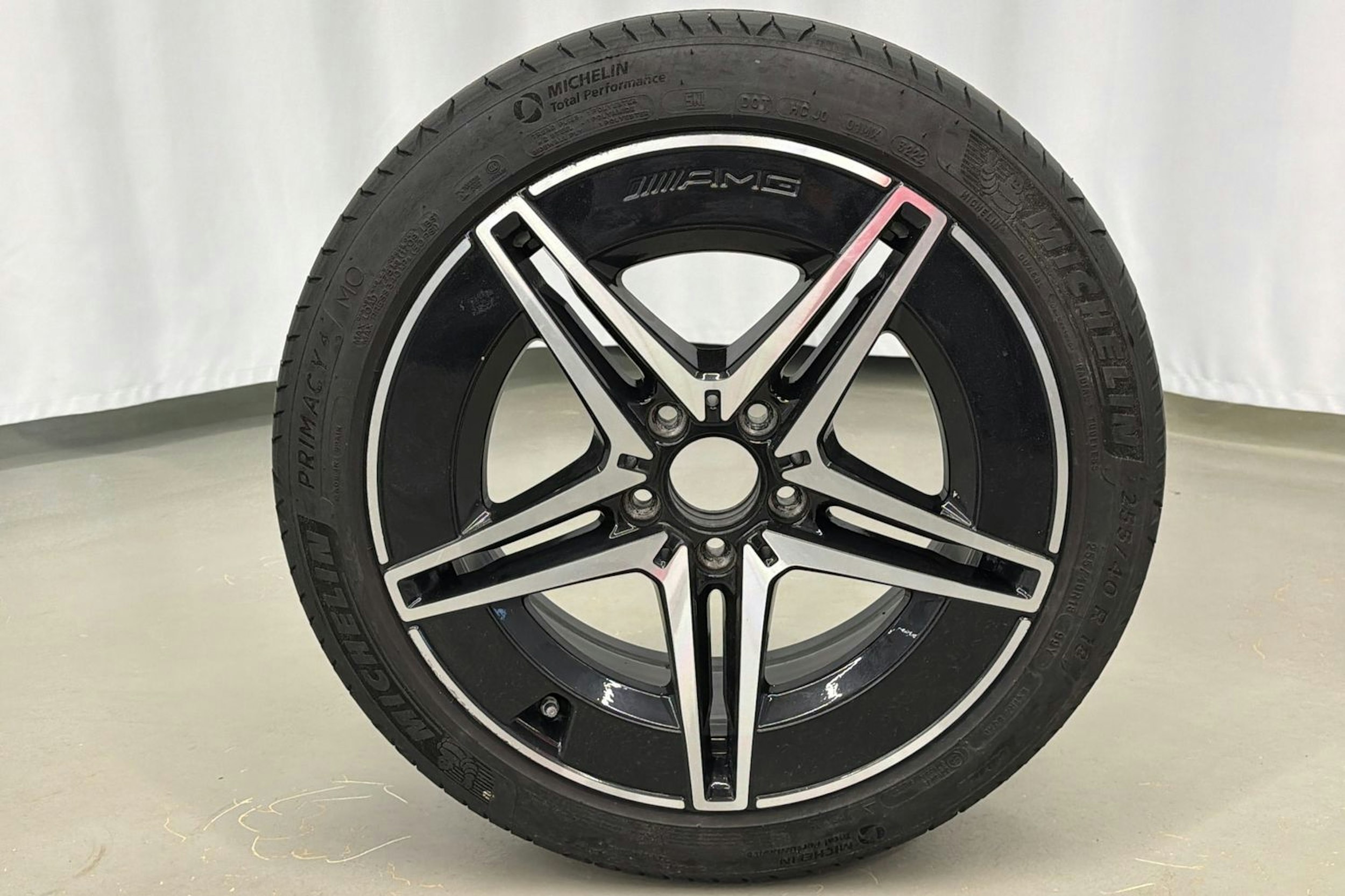 harmaa Mercedes-Benz C 2023 kuva 30.