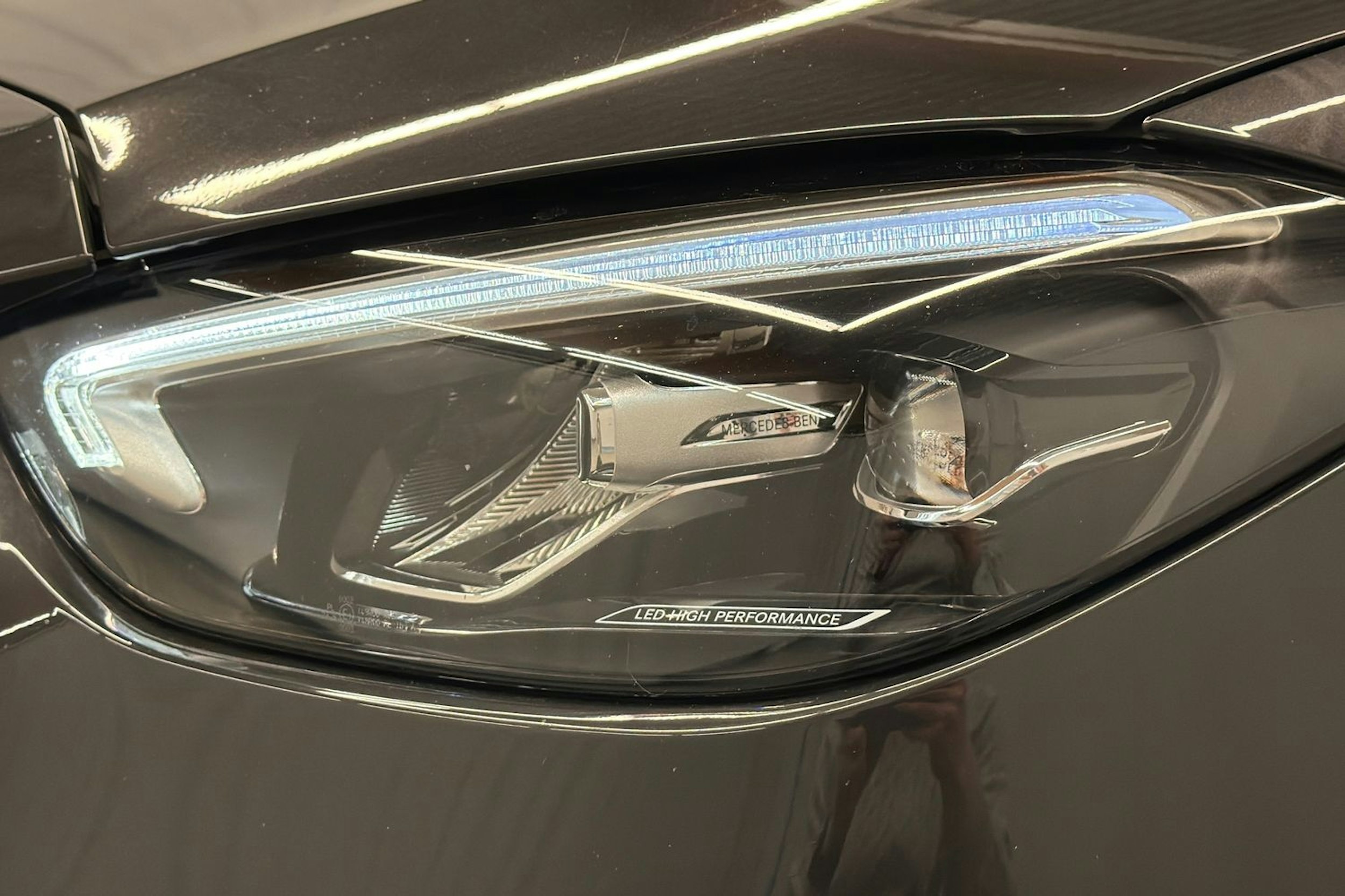 harmaa Mercedes-Benz C 2023 kuva 34.