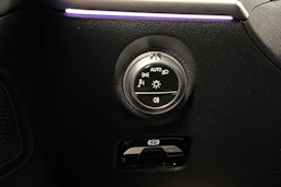 vihreä Mercedes-Benz C 2023 kuva 20.