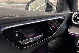 vihreä Mercedes-Benz C 2023 kuva 22.