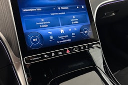 vihreä Mercedes-Benz C 2023 kuva 24.