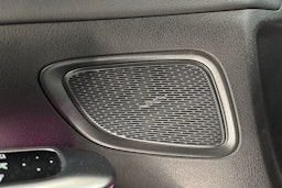 vihreä Mercedes-Benz C 2023 kuva 27.