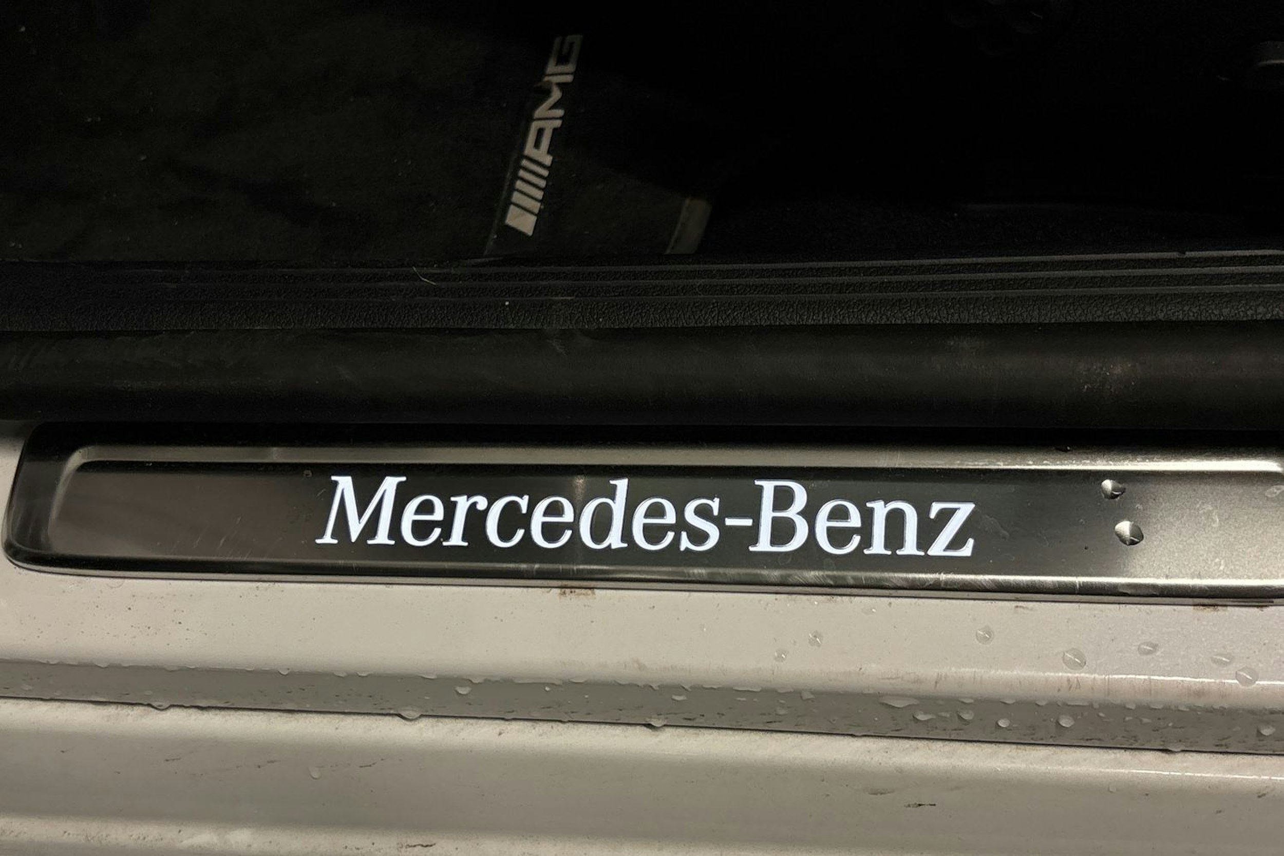 vihreä Mercedes-Benz C 2023 kuva 29.
