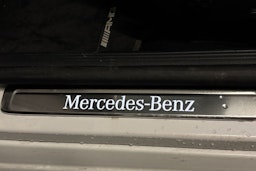 vihreä Mercedes-Benz C 2023 kuva 29.