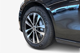 musta Mercedes-Benz C 2023 kuva 11.