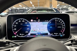 musta Mercedes-Benz C 2023 kuva 25.
