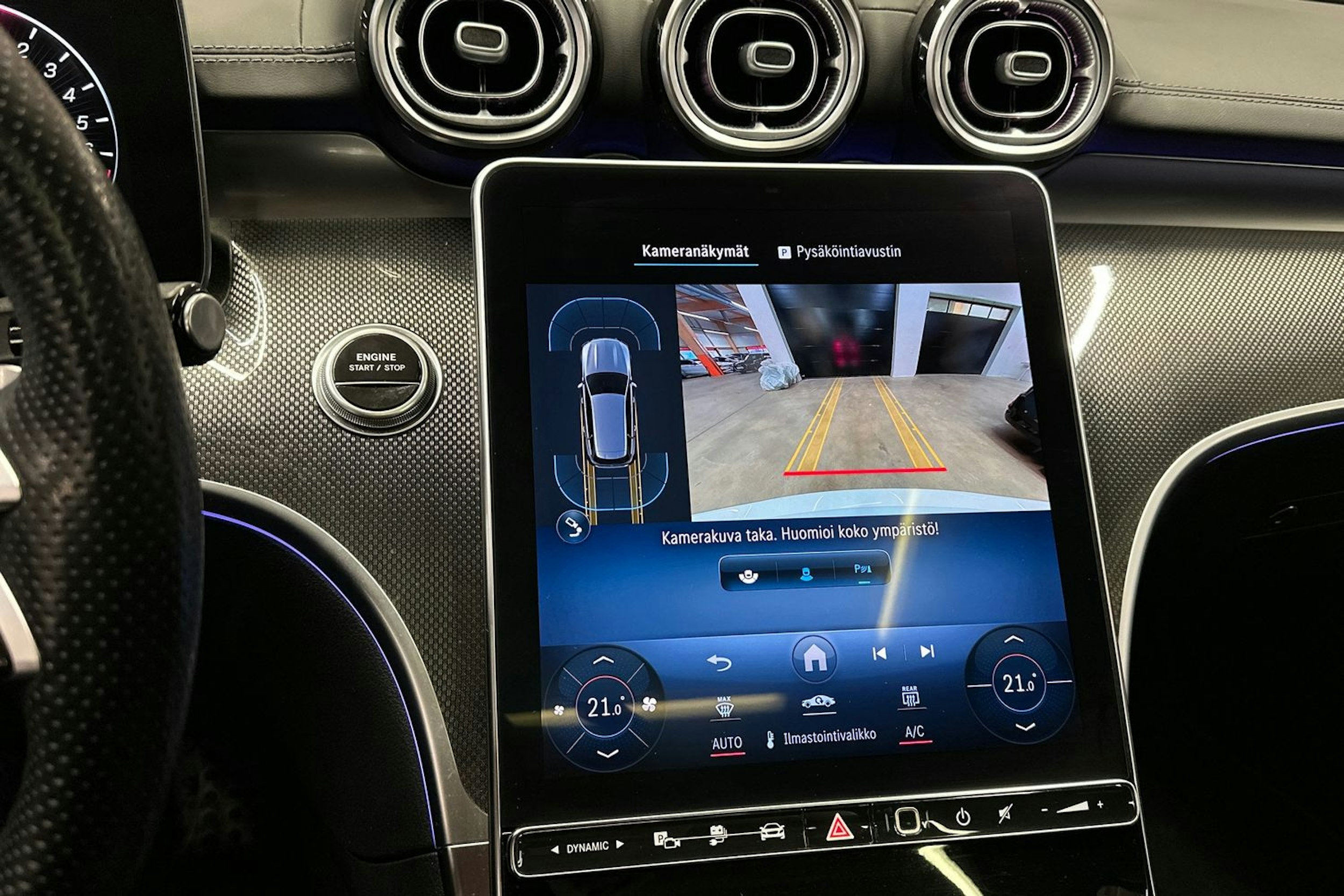 valkoinen Mercedes-Benz C 2023 kuva 14.