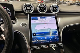 valkoinen Mercedes-Benz C 2023 kuva 16.