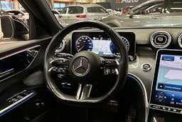 valkoinen Mercedes-Benz C 2023 kuva 19.