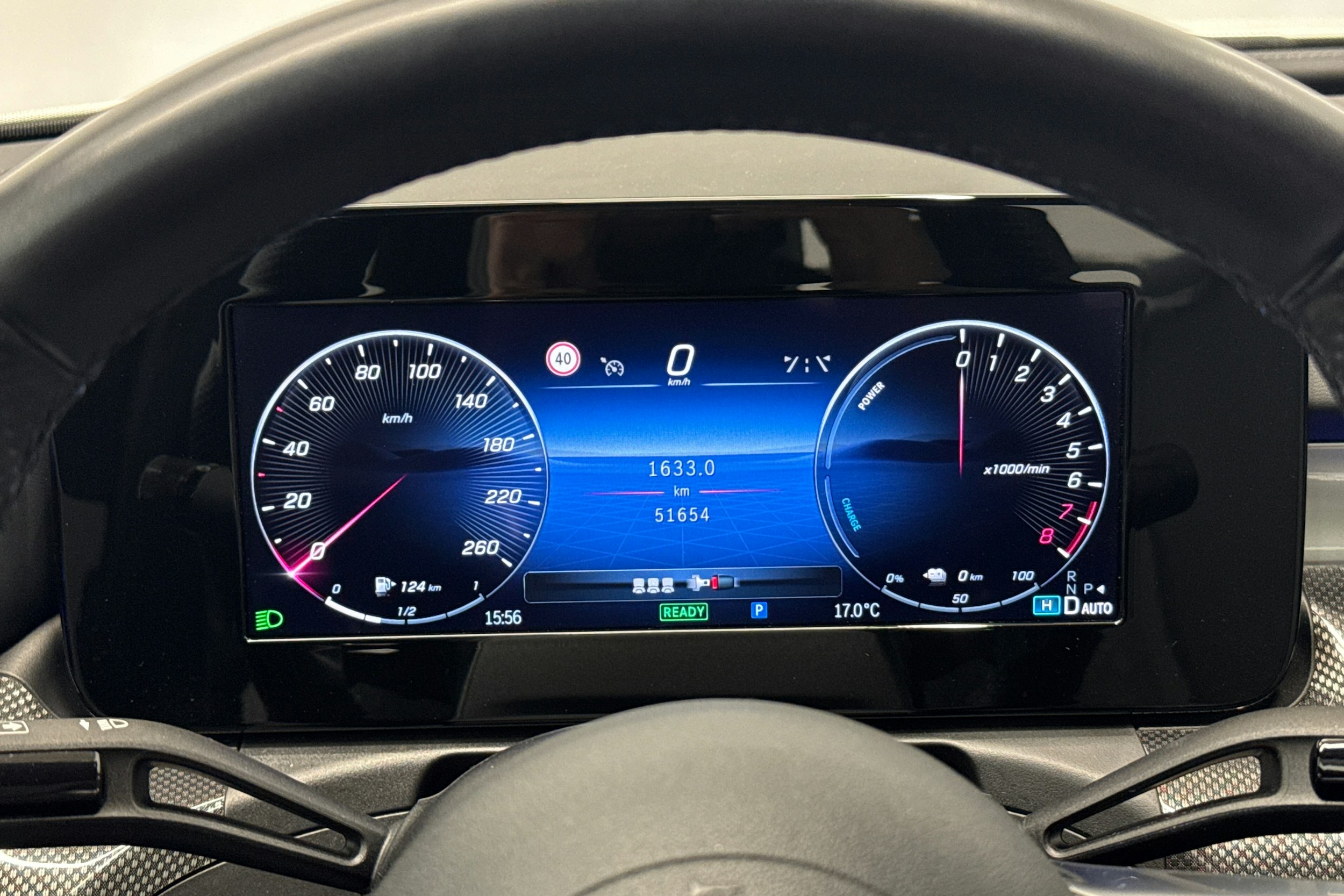 valkoinen Mercedes-Benz C 2023 kuva 19.