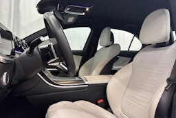 valkoinen Mercedes-Benz C 2023 kuva 26.