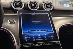 valkoinen Mercedes-Benz C 2023 kuva 21.