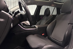 valkoinen Mercedes-Benz C 2023 kuva 24.