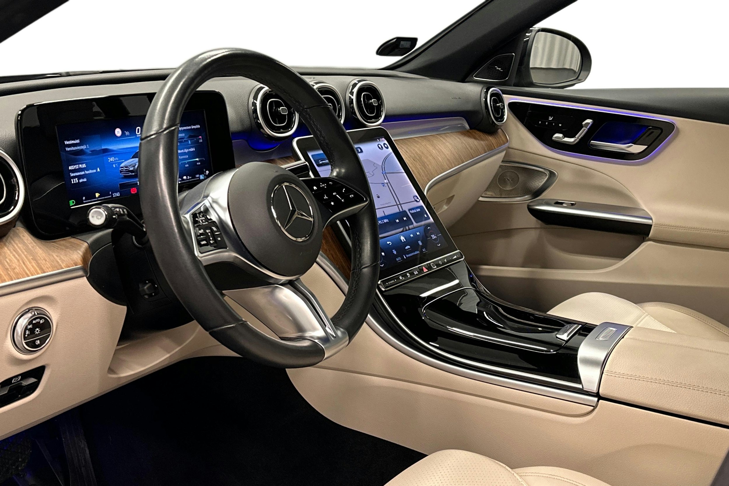 musta Mercedes-Benz C 2023 kuva 7.