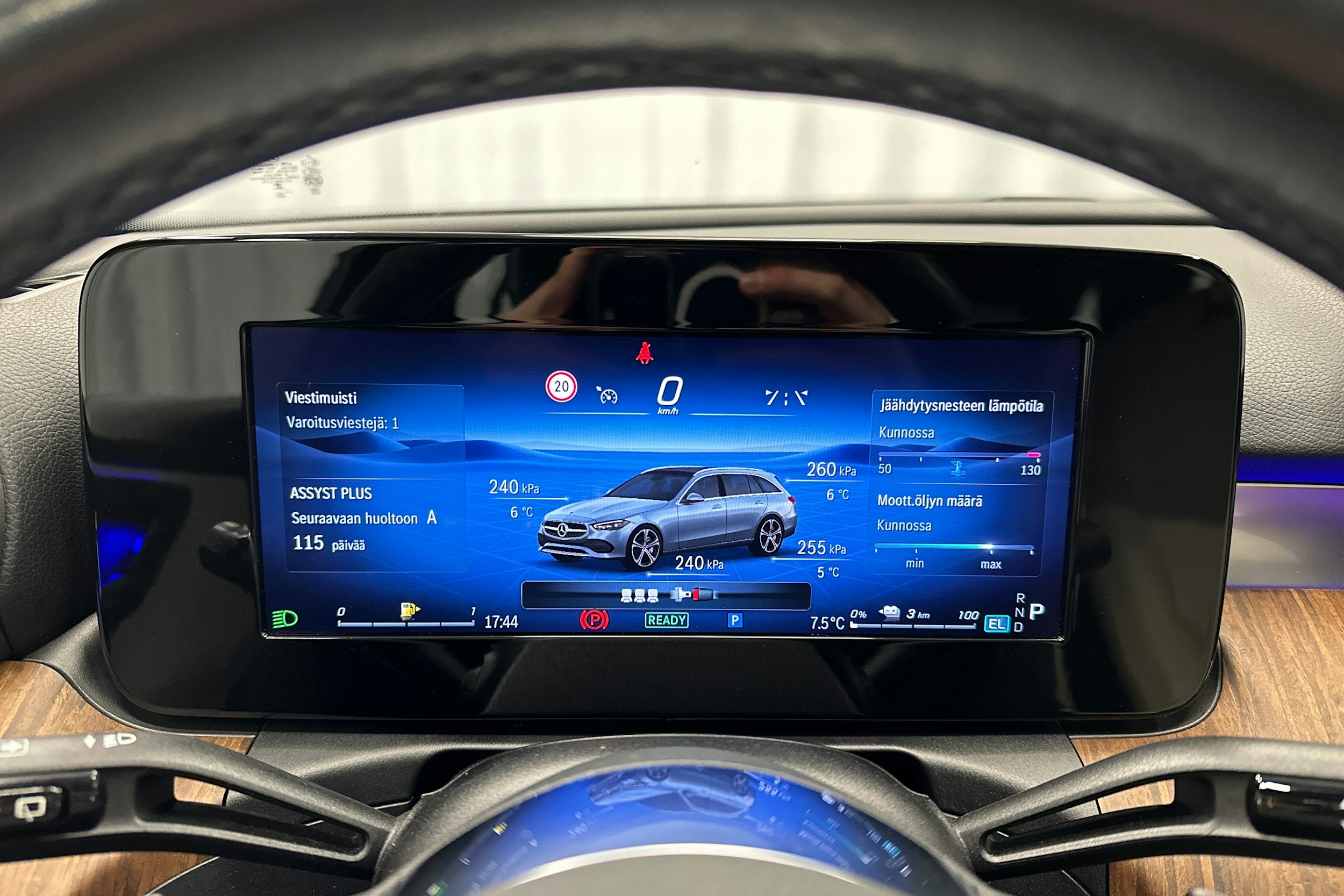 musta Mercedes-Benz C 2023 kuva 16.