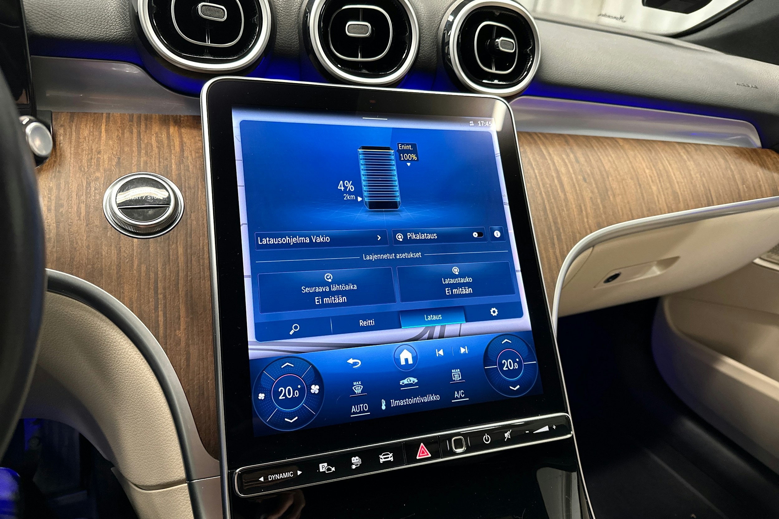 musta Mercedes-Benz C 2023 kuva 23.