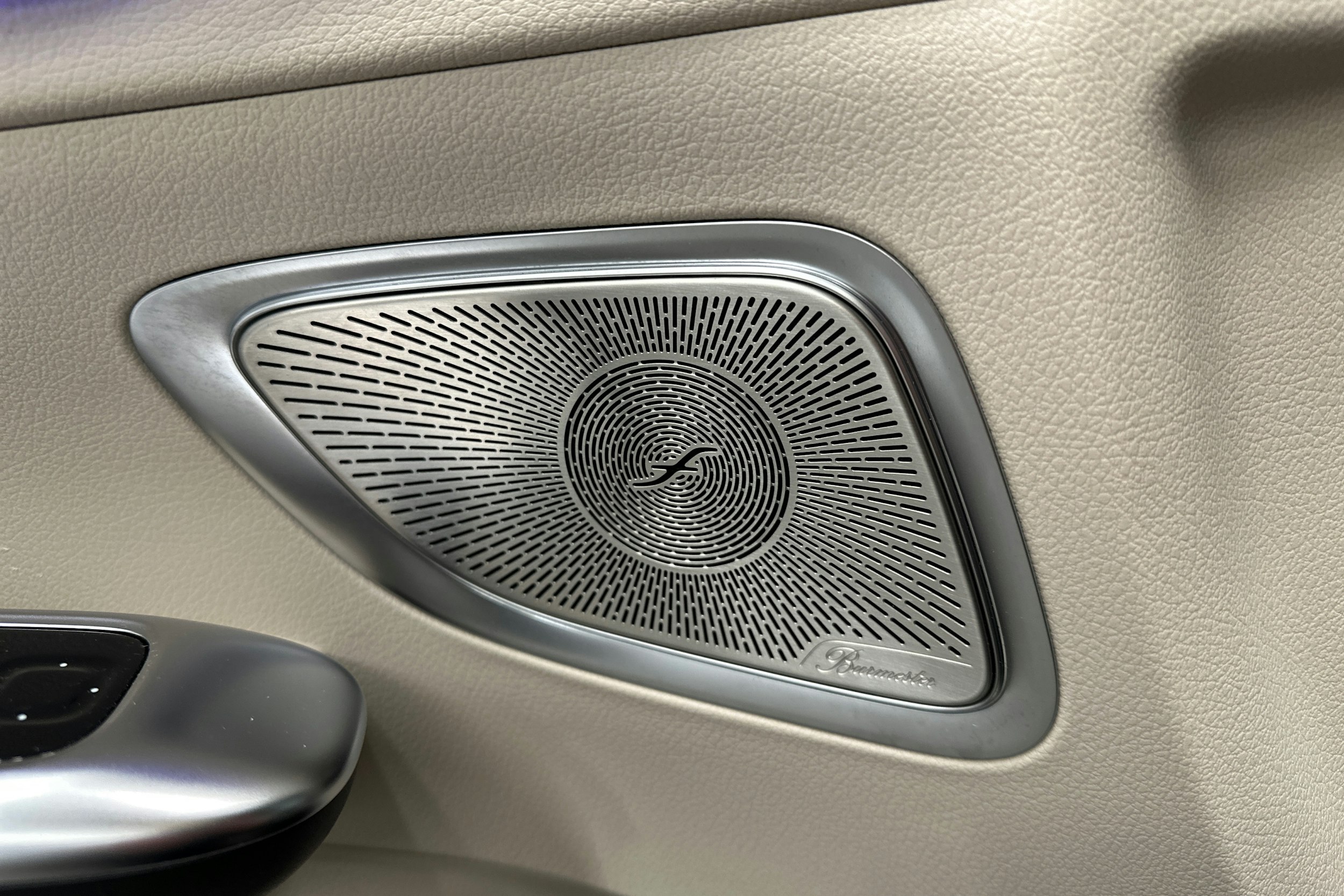 musta Mercedes-Benz C 2023 kuva 24.