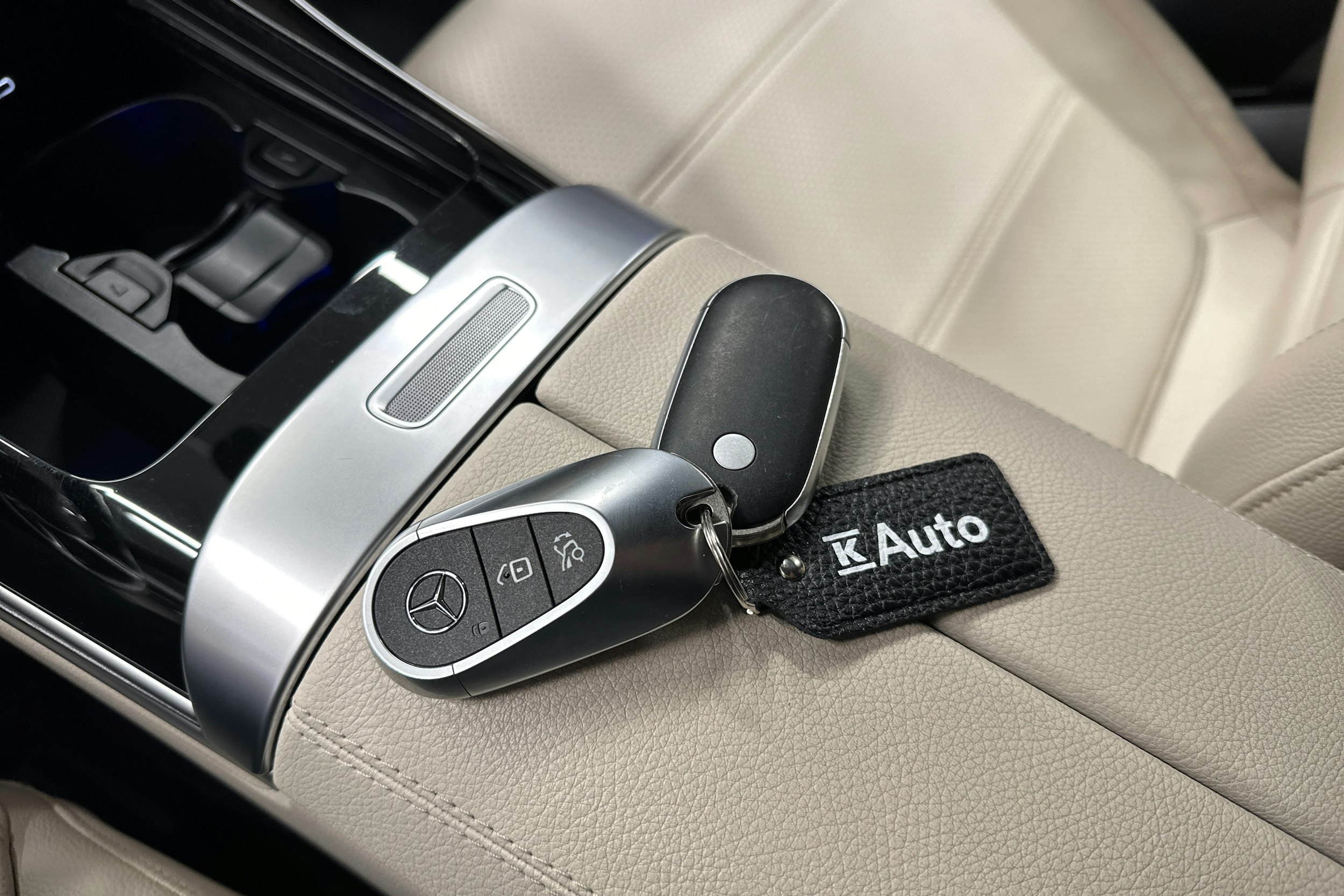 musta Mercedes-Benz C 2023 kuva 30.