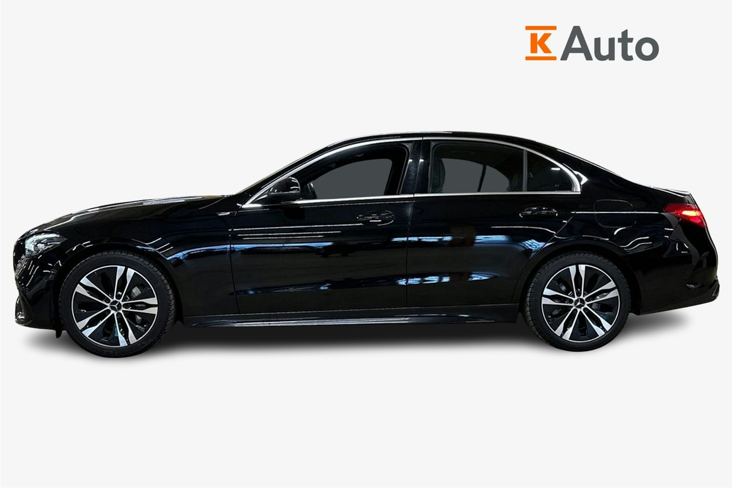 musta Mercedes-Benz C 2023 kuva 6.