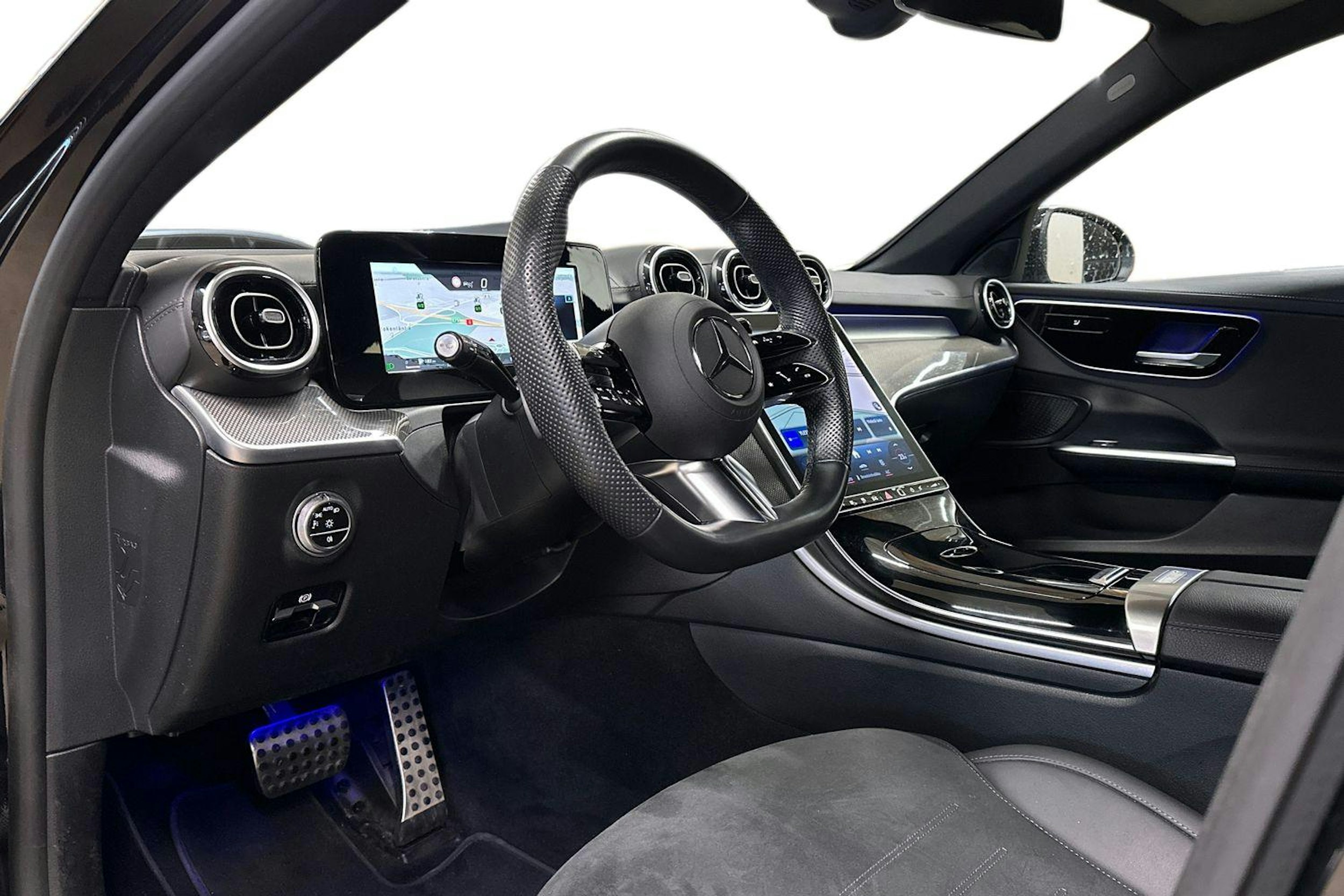 musta Mercedes-Benz C 2023 kuva 7.