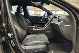 musta Mercedes-Benz C 2023 kuva 13.