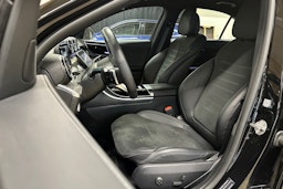 musta Mercedes-Benz C 2023 kuva 15.