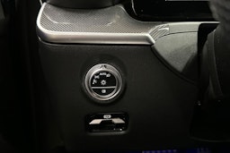 musta Mercedes-Benz C 2023 kuva 24.