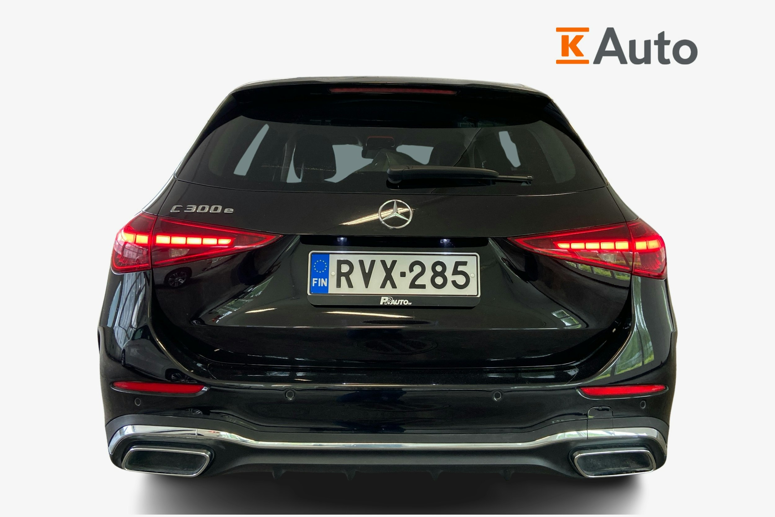 musta Mercedes-Benz C 2023 kuva 3.