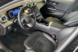 musta Mercedes-Benz C 2023 kuva 6.