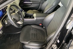 musta Mercedes-Benz C 2023 kuva 7.