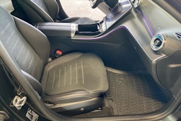 musta Mercedes-Benz C 2023 kuva 8.