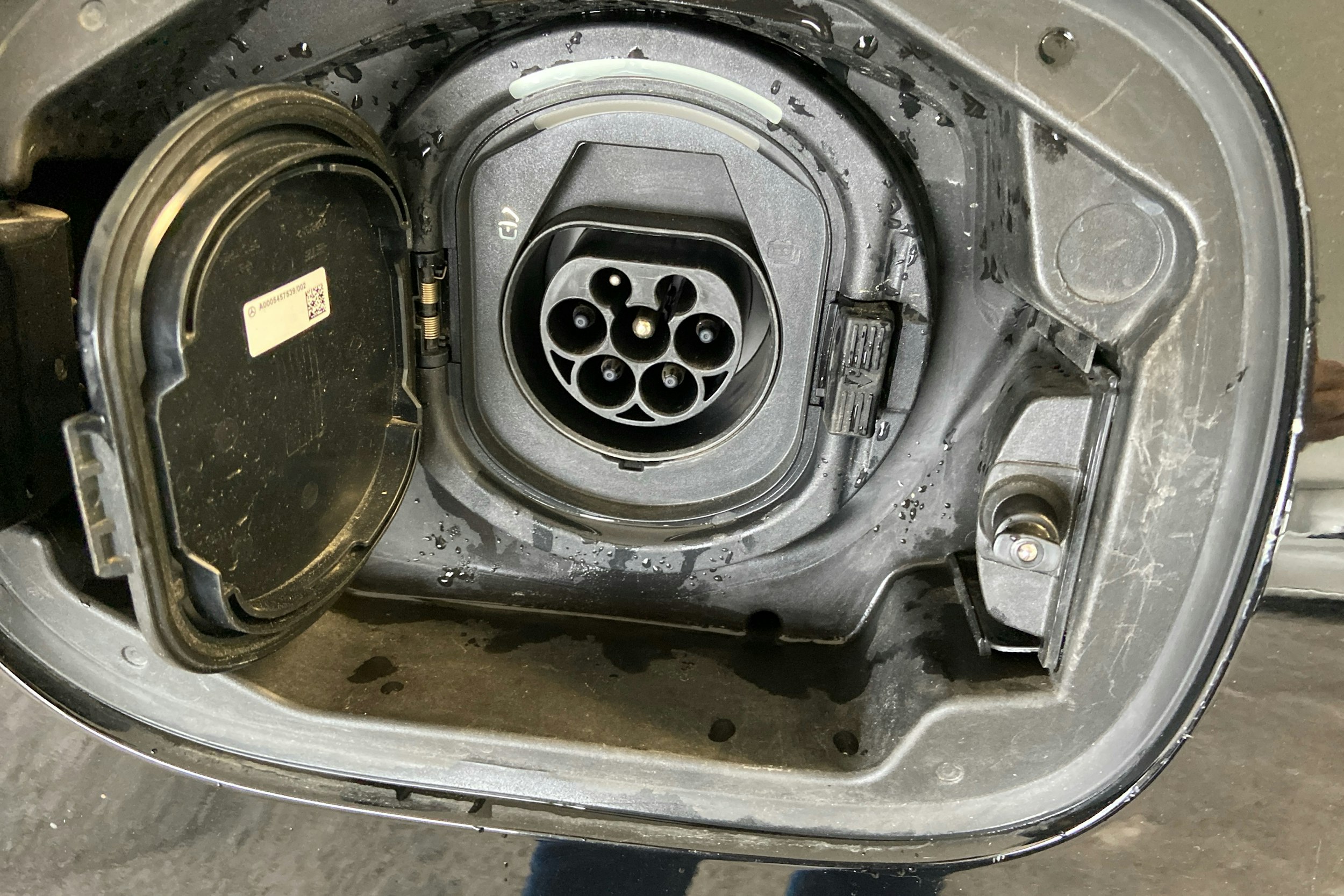 musta Mercedes-Benz C 2023 kuva 11.