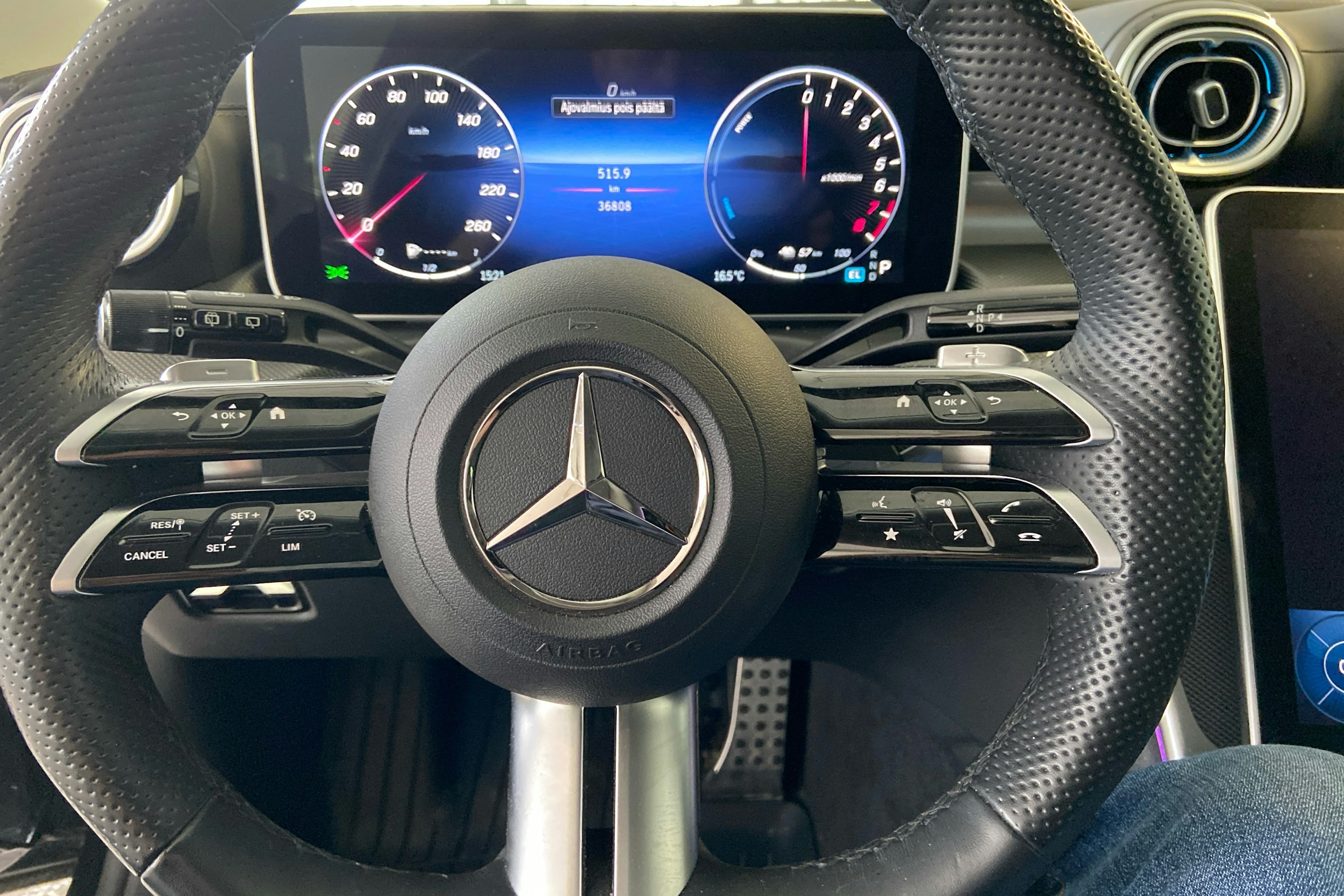 musta Mercedes-Benz C 2023 kuva 15.