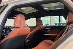 valkoinen Mercedes-Benz C 2023 kuva 14.