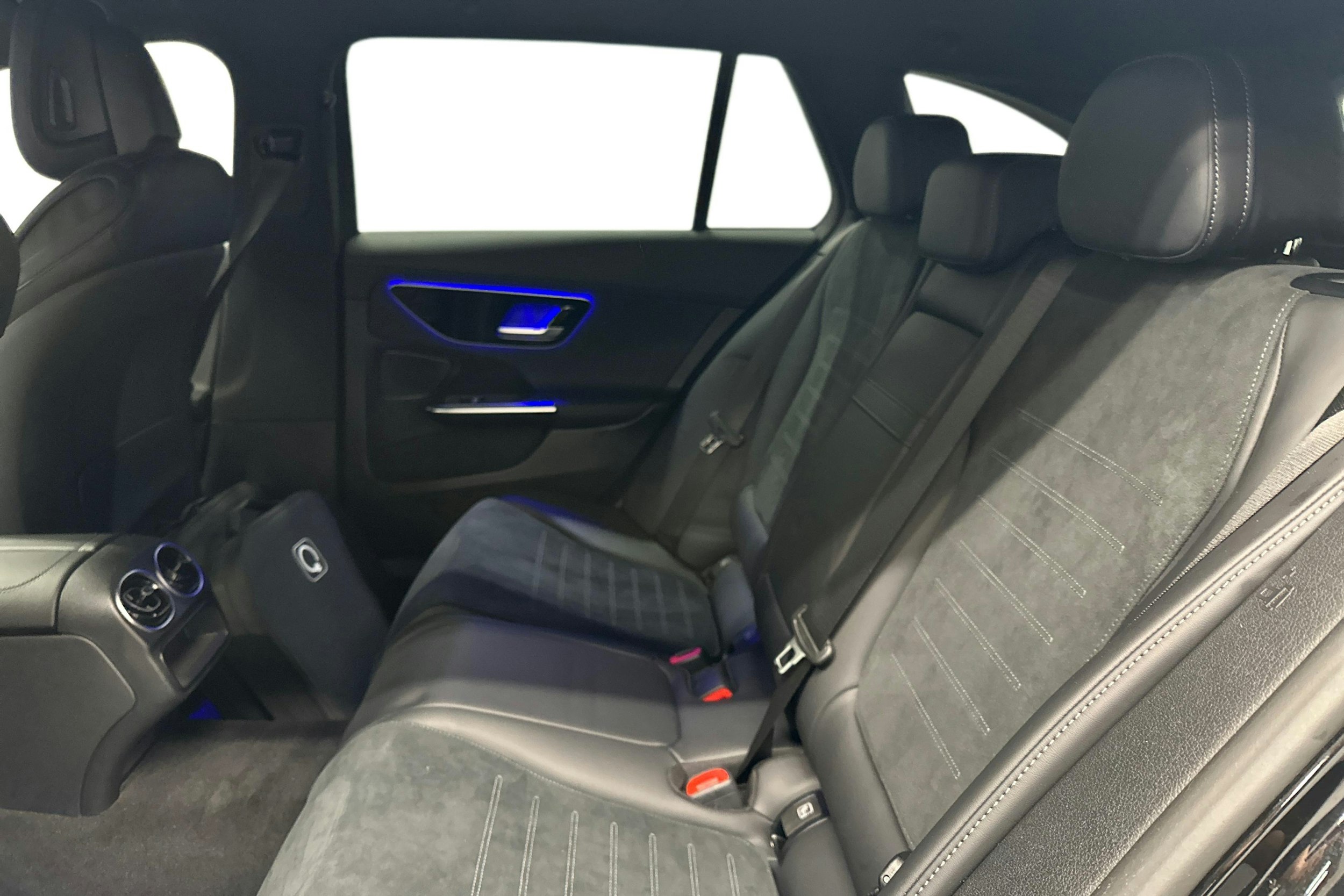 musta Mercedes-Benz C 2024 kuva 10.