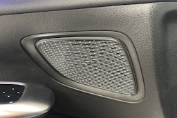 musta Mercedes-Benz C 2024 kuva 27.