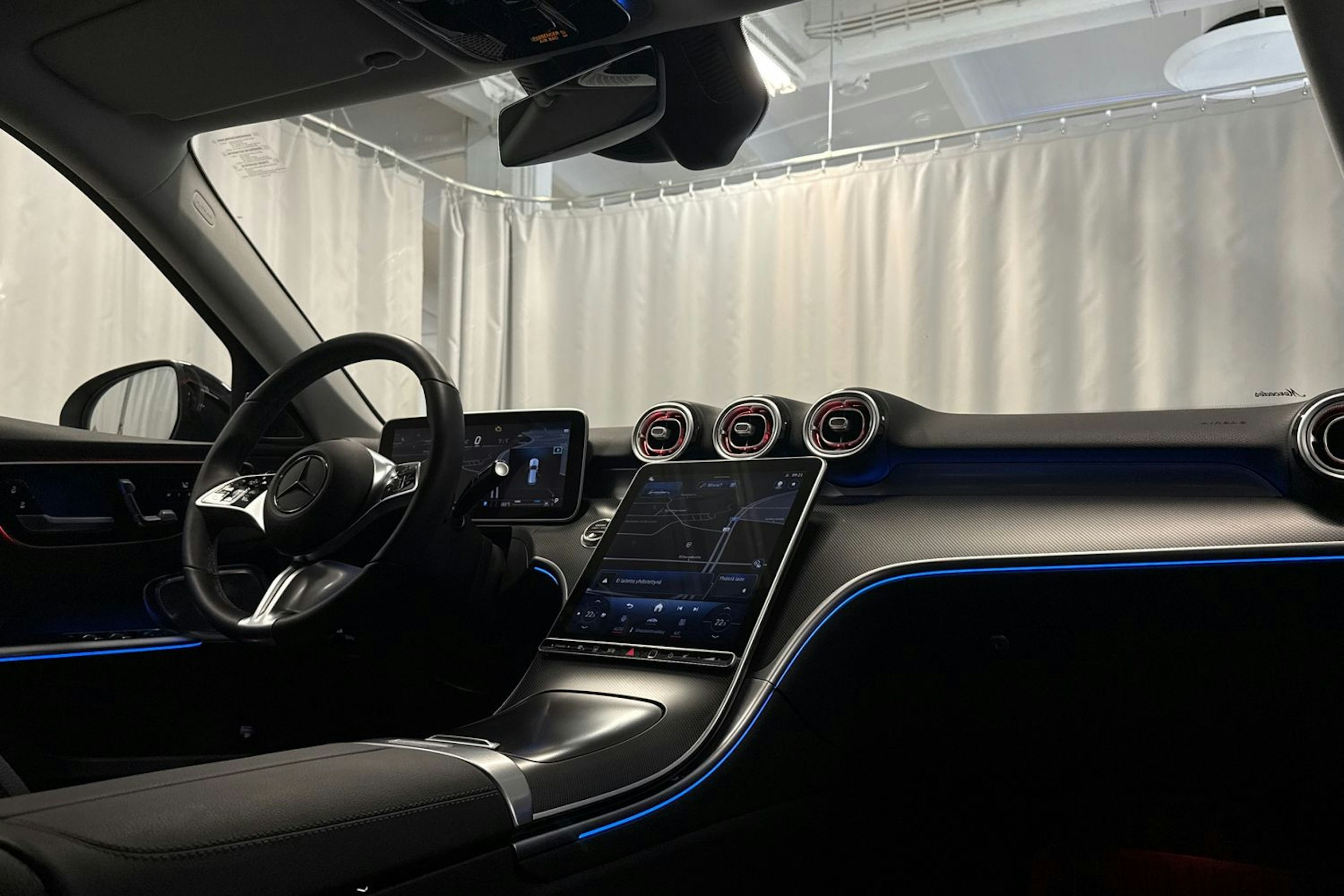 hopea Mercedes-Benz C 2024 kuva 22.