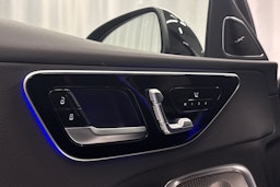hopea Mercedes-Benz C 2024 kuva 24.